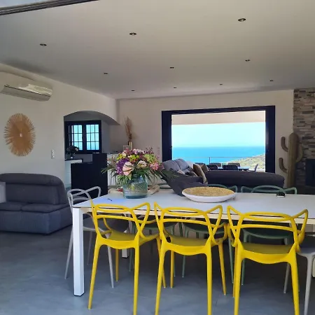 Attractive Holiday In With Private Pool *